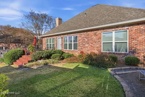Exterior - 514 Beacon Cv, Brandon, MS 39047 photo 7 of 9