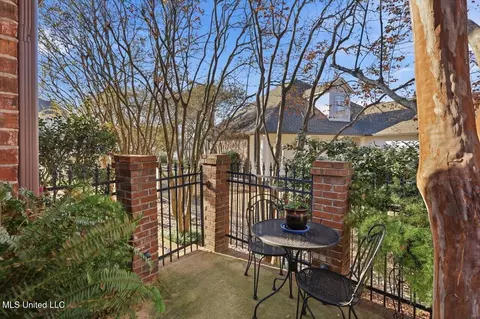Exterior - 514 Beacon Cv, Brandon, MS 39047 photo 4 of 9