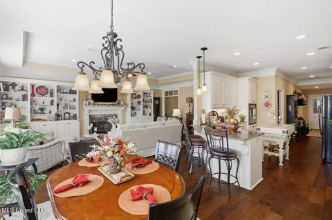 Dining - 514 Beacon Cv, Brandon, MS 39047 photo 2 of 4