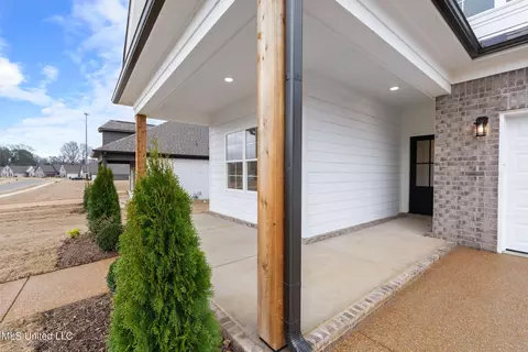 6263 Clover Ct, Walls, MS 38680 photo 2
