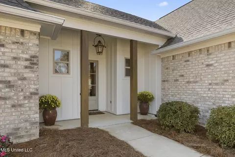 Exterior - 270 Buttonwood Ln, Canton, MS 39046 photo 3 of 6