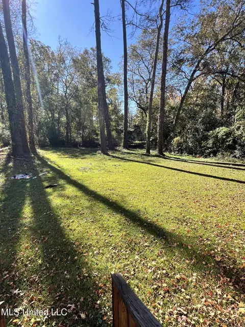 Exterior - 301 Cooper Rd, Jackson, MS 39212 photo 1 of 1