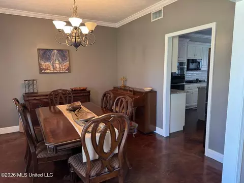 Dining - 15384 S Highway 55, Terry, MS 39170 photo 3 of 5