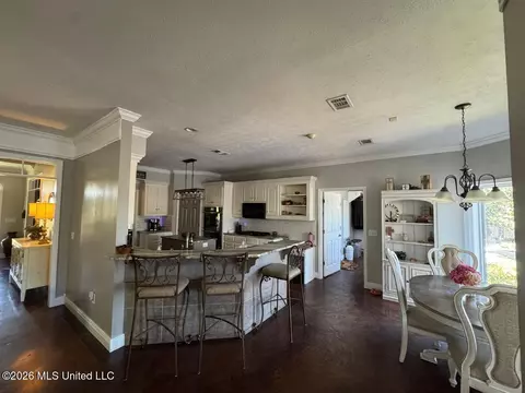 Kitchen - 15384 S Highway 55, Terry, MS 39170 photo 10 of 11