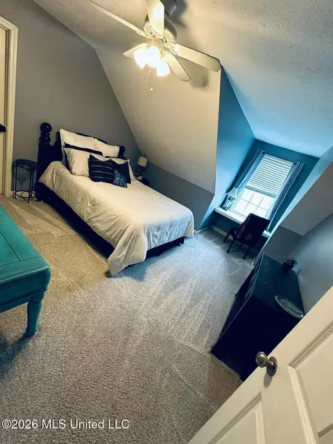 Bedroom - 15384 S Highway 55, Terry, MS 39170 photo 4 of 6