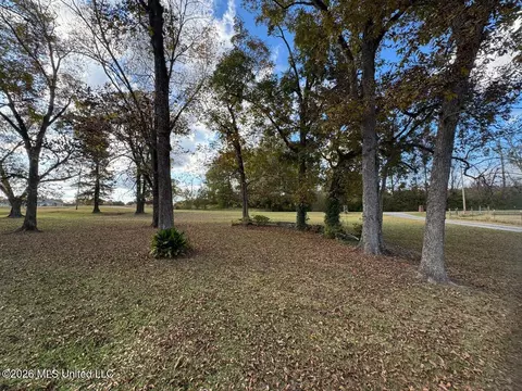 Exterior - 15384 S Highway 55, Terry, MS 39170 photo 14 of 19