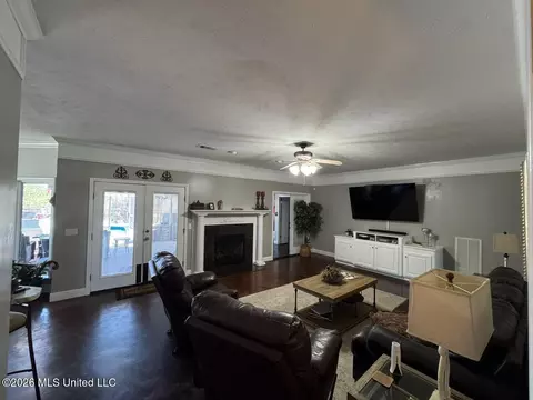 Living - 15384 S Highway 55, Terry, MS 39170 photo 3 of 3