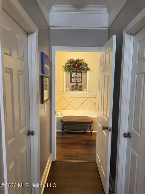 Entry Way - 15384 S Highway 55, Terry, MS 39170 photo 1 of 4