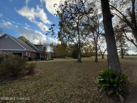 Exterior - 15384 S Highway 55, Terry, MS 39170 photo 15 of 19