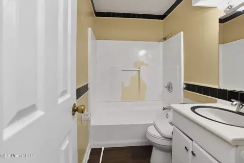 Bath - 3514 Hines St, Jackson, MS 39212 photo 3 of 3