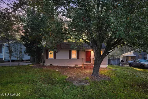 Exterior - 3514 Hines St, Jackson, MS 39212 photo 1 of 11