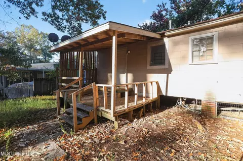 Exterior - 3514 Hines St, Jackson, MS 39212 photo 4 of 11