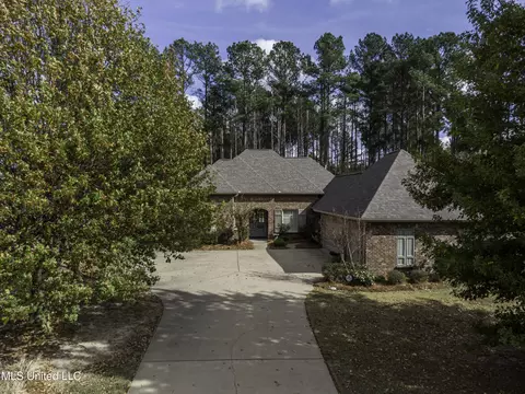 104 Hawks Nest Cv, Madison, MS 39110