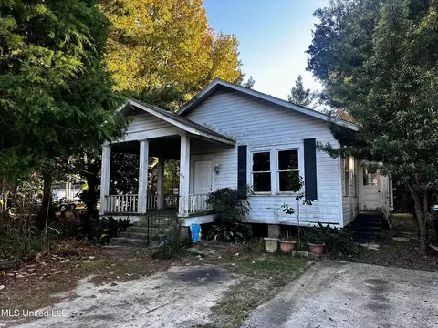 627 3rd St, Gulfport, MS 39501