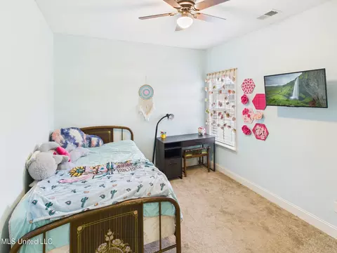 Bedroom - 3419 Pecan Estates Dr, Hernando, MS 38632 photo 2 of 4