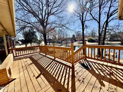 Exterior - 465 Augusta Dr, Hernando, MS 38632 photo 8 of 10