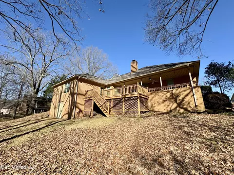 Exterior - 465 Augusta Dr, Hernando, MS 38632 photo 6 of 10
