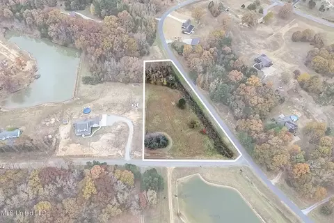 14367 Valley View Cv, Byhalia, MS 38611