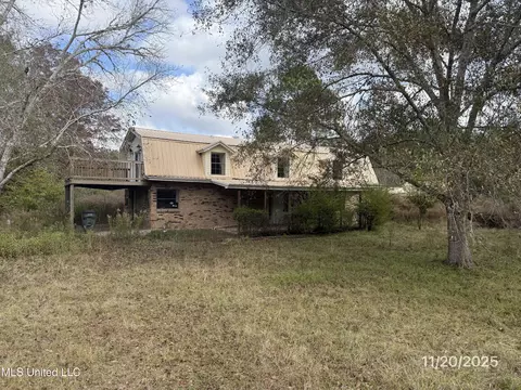 18204 S Gaylord Rd, Saucier, MS 39574