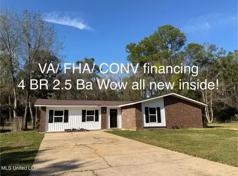 1400 Riverside Dr, Gautier, MS 39553