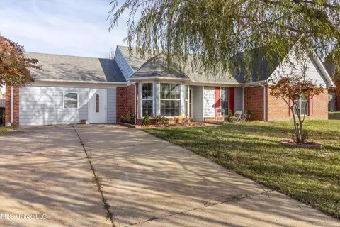 4222 S Triple Crown Loop, Southaven, MS 38671