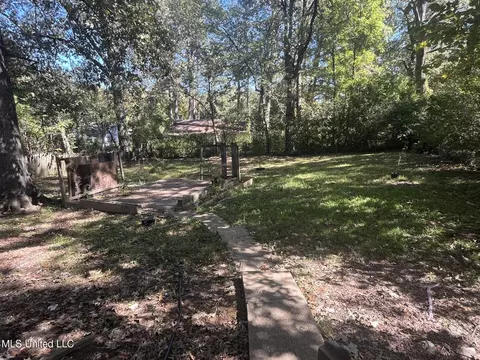 2112 Paden St, Jackson, MS 39204 photo 5