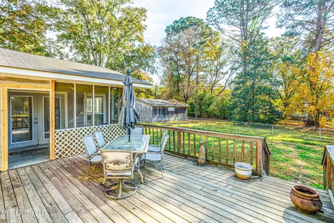 Exterior - 1336 Sunset Dr, Canton, MS 39046 photo 6 of 11