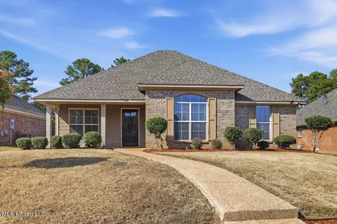 318 Austin Cir, Brandon, MS 39047