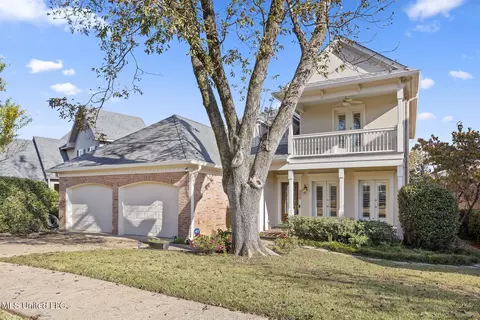 41 Autumn Hill Dr, Jackson, MS 39211
