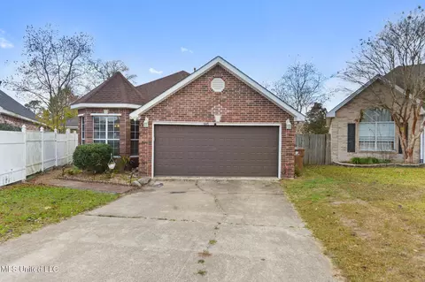 19431 W Lake Village Dr, Gulfport, MS 39503