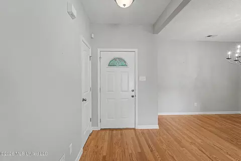 Entry Way - 3456 Susie Cir, Nesbit, MS 38651 photo 1 of 5