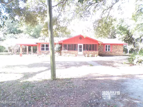 487 Silver Ridge Ave, Gulfport, MS 39507