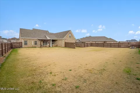 Exterior - 2087 S Jefferson Loop, Hernando, MS 38632 photo 9 of 10