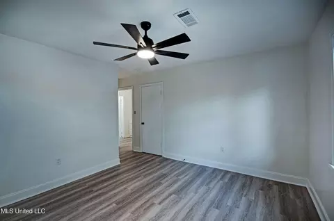 Other - 4313 Ridgewood Rd, Jackson, MS 39211 photo 5 of 6