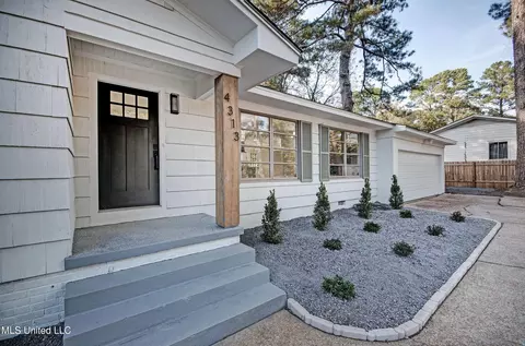 4313 Ridgewood Rd, Jackson, MS 39211