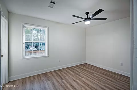 Bedroom - 4313 Ridgewood Rd, Jackson, MS 39211 photo 2 of 3