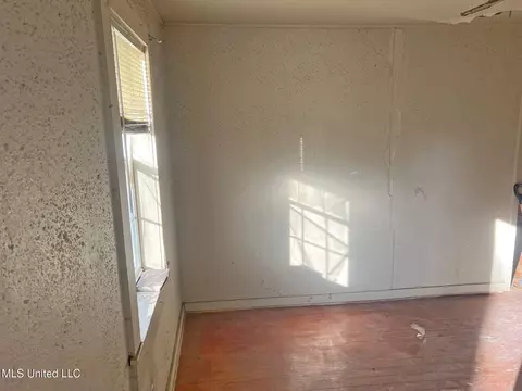 Bedroom - 340 Broadview Dr, Jackson, MS 39209 photo 6 of 11