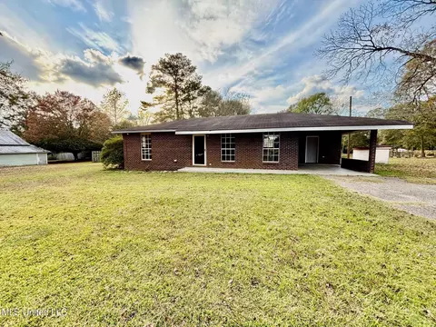 23 Topeka Jayess Rd, Jayess, MS 39641