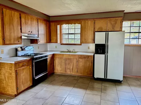 Kitchen - 23 Topeka Jayess Rd, Jayess, MS 39641 photo 1 of 1