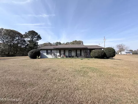 12061 S Highway 21, Union, MS 39365