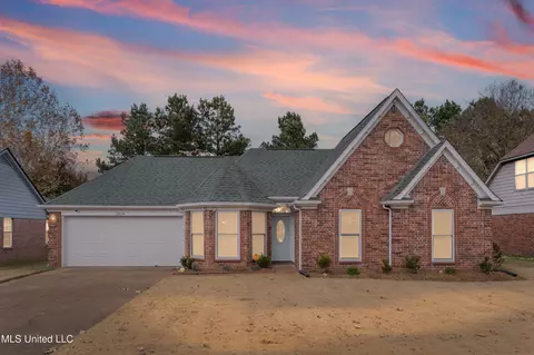 Exterior - 12694 Fox Run Dr, Olive Branch, MS 38654 photo 4 of 4