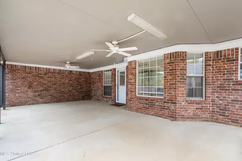Exterior - 12694 Fox Run Dr, Olive Branch, MS 38654 photo 3 of 4