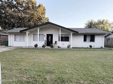 4218 Martha Ct, Pascagoula, MS 39581