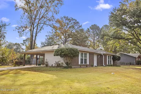 Exterior - 232 Lisa Cir, Madison, MS 39110 photo 2 of 6