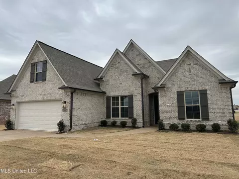 3067 School Loop Rd, Lake Cormorant, MS 38641