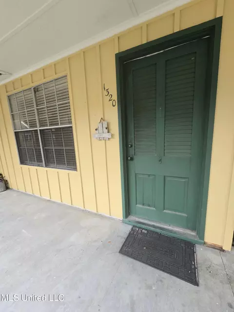 3310 Washington Ave #1320, Pascagoula, MS 39581
