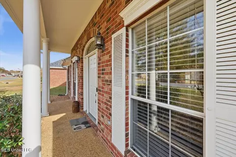 202 Cherry Bark Dr, Brandon, MS 39047 photo 4
