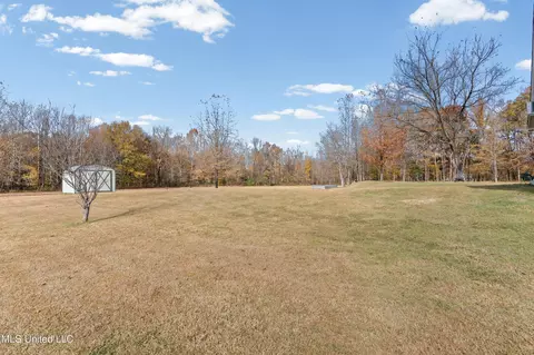 Exterior - 3165 Grand Oaks Dr, Hernando, MS 38632 photo 8 of 13