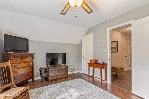 Bedroom - 3165 Grand Oaks Dr, Hernando, MS 38632 photo 5 of 5