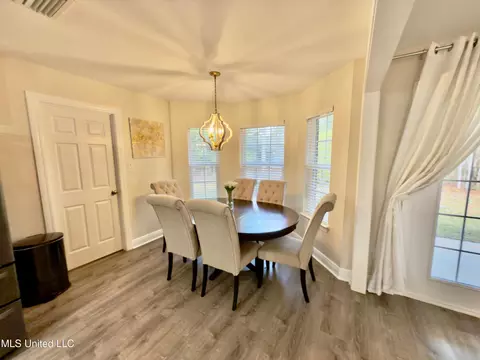 Dining - 7315 Ahi Dr, Diamondhead, MS 39525 photo 1 of 1